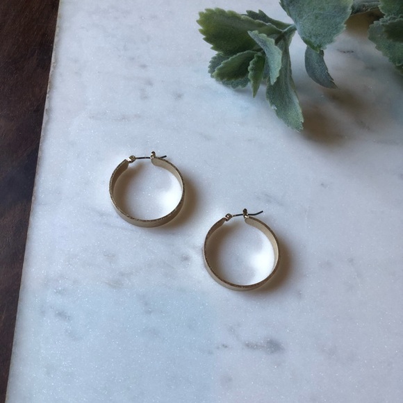 The Ava - The Vintage Hoop - Picture 5 of 8